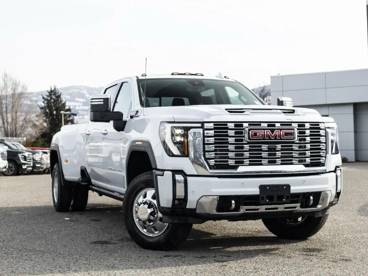 GMC Sierra 3500HD снимка GMC Sierra 3500HD