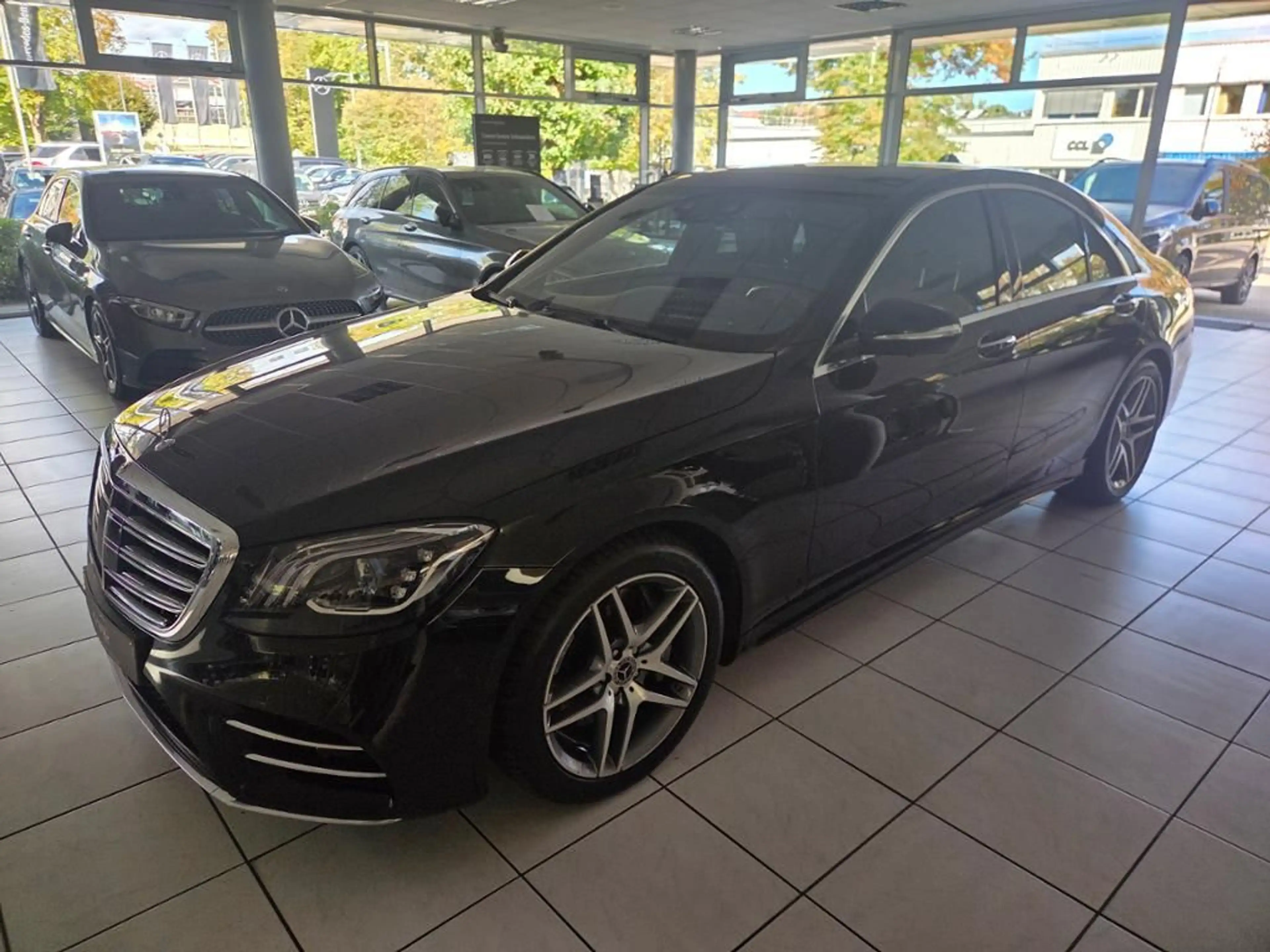 Mercedes-Benz S 350 d 4M AMG Line HUD Pano 360°Burmester Servo — photo 4