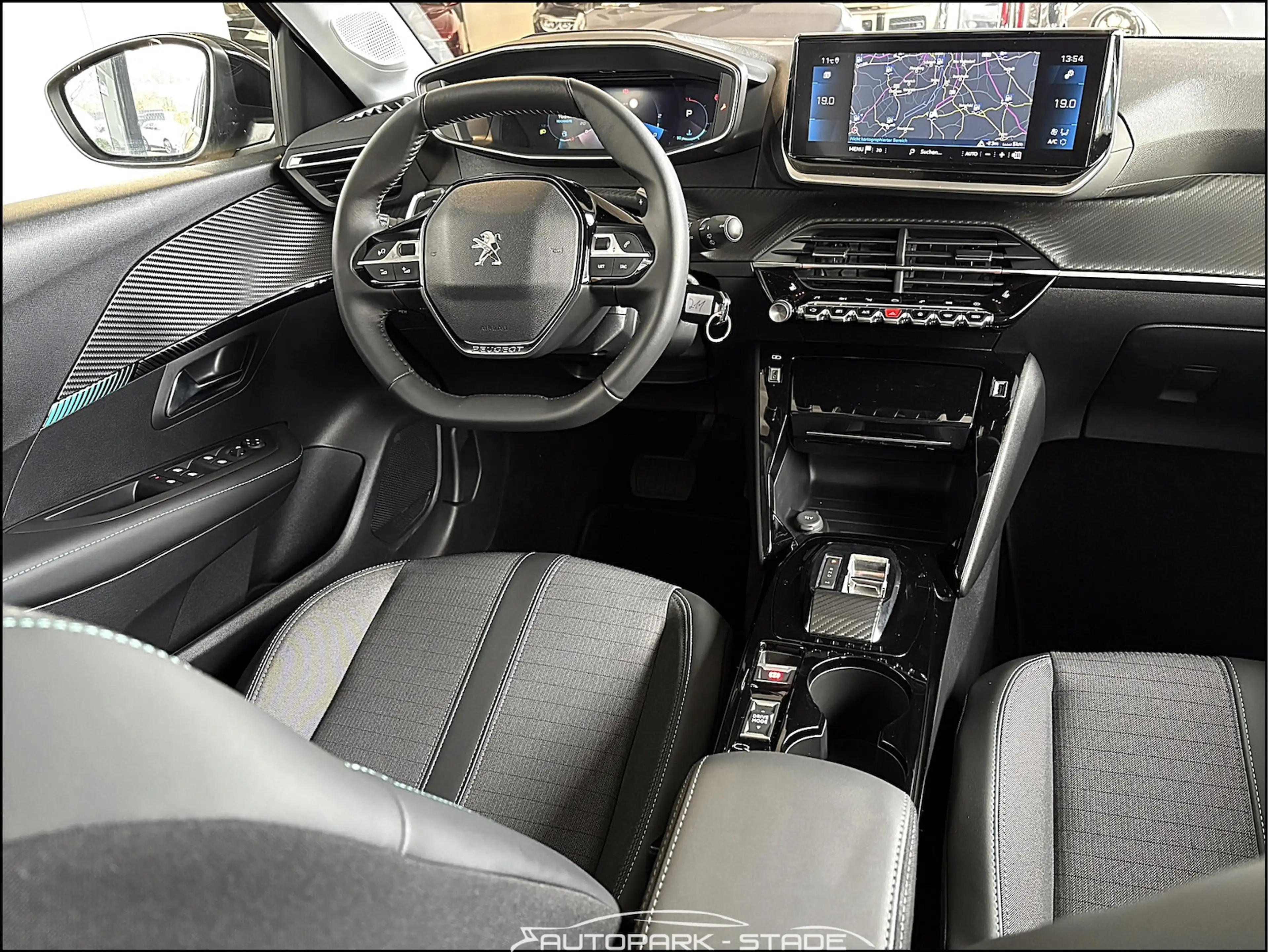 Peugeot 208 Allure Pack Automatik LED Assist AHK Digital — photo 11