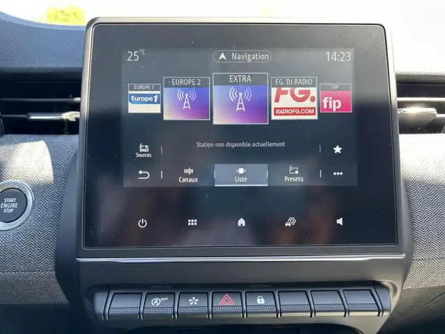 Renault Clio view 23