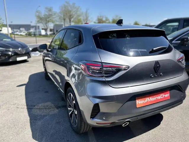 Renault Clio view 7