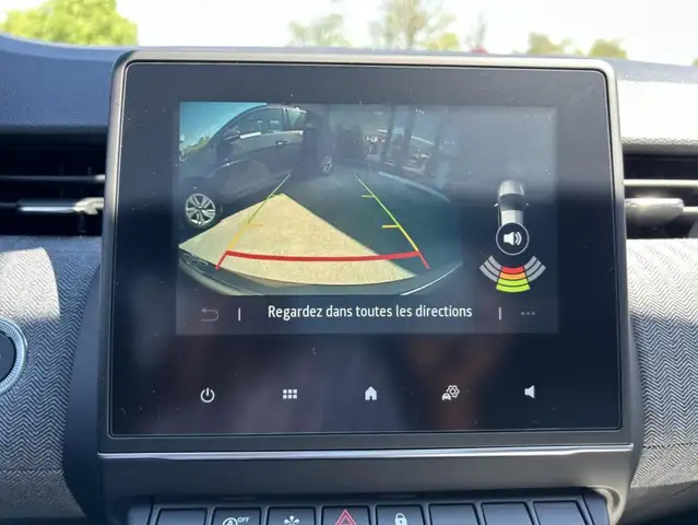 Renault Clio view 20