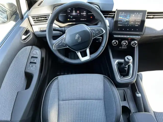 Renault Clio view 14