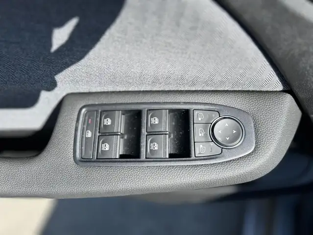 Renault Clio view 28