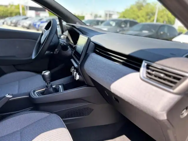 Renault Clio view 27