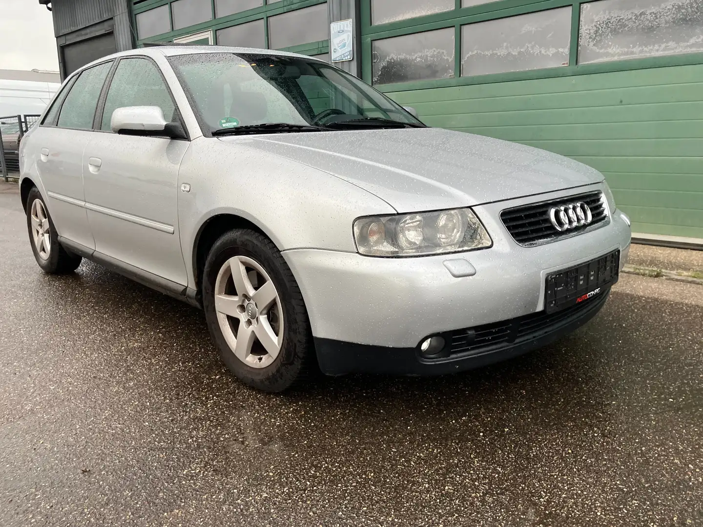 Audi A3 1.9 TDI quattro Attraction DPF Xenon SD Sportsitze Silber - 2