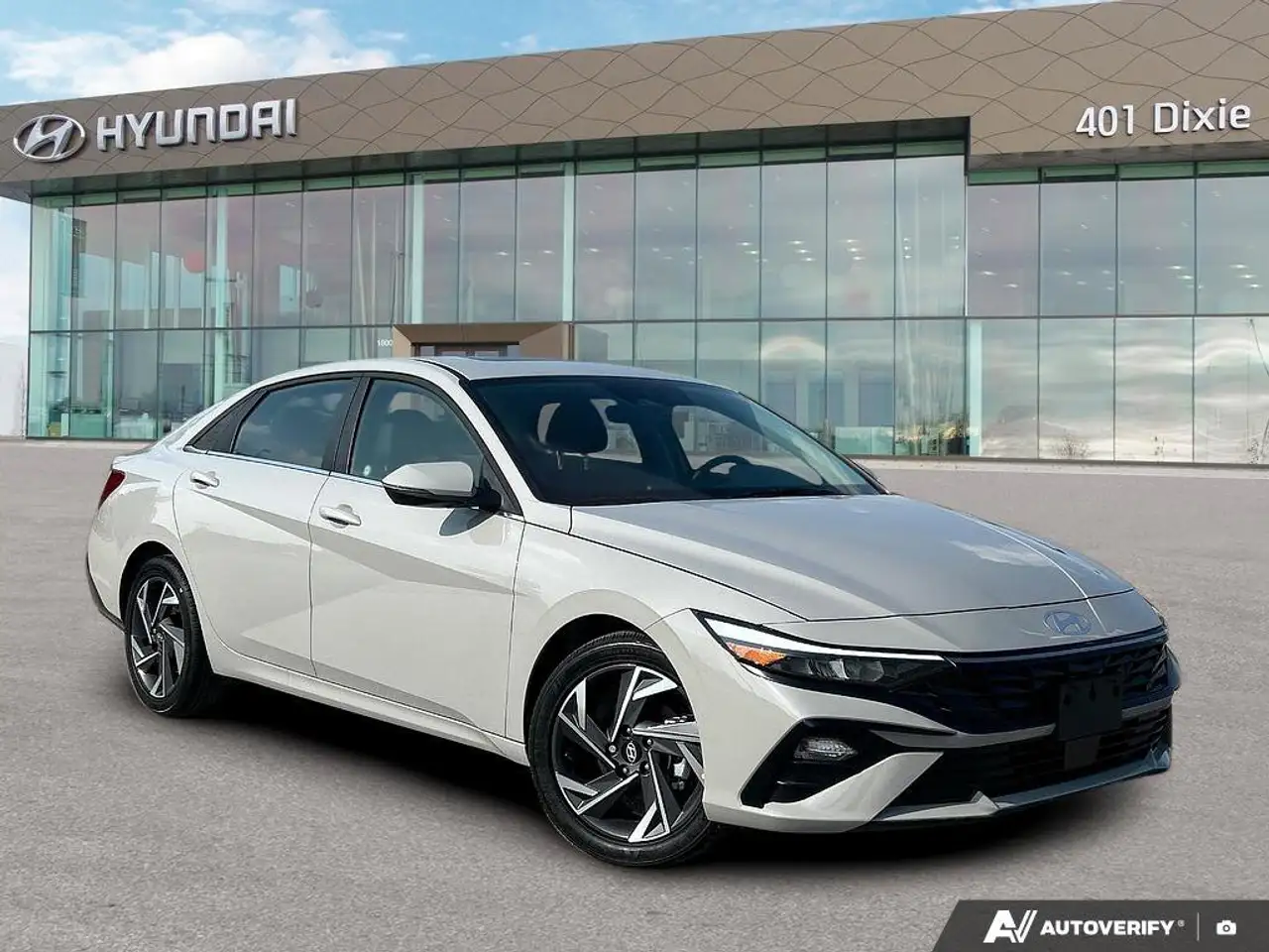 Hyundai ELANTRA снимка Hyundai ELANTRA