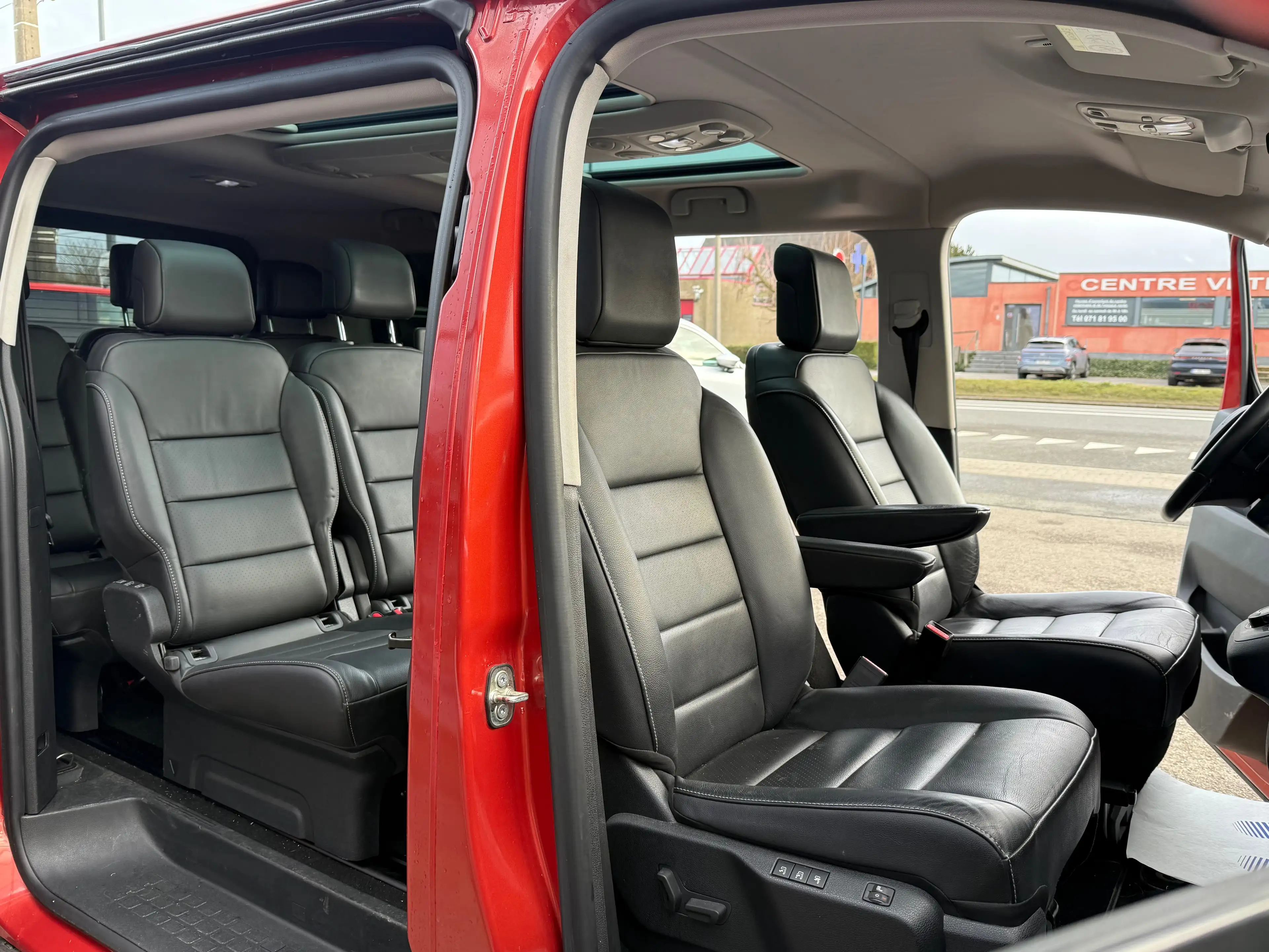 Peugeot Traveller 2.0HDi AUTO 177CV 8 PL PANO ACC HEAD-UP CARPLAY — photo 10