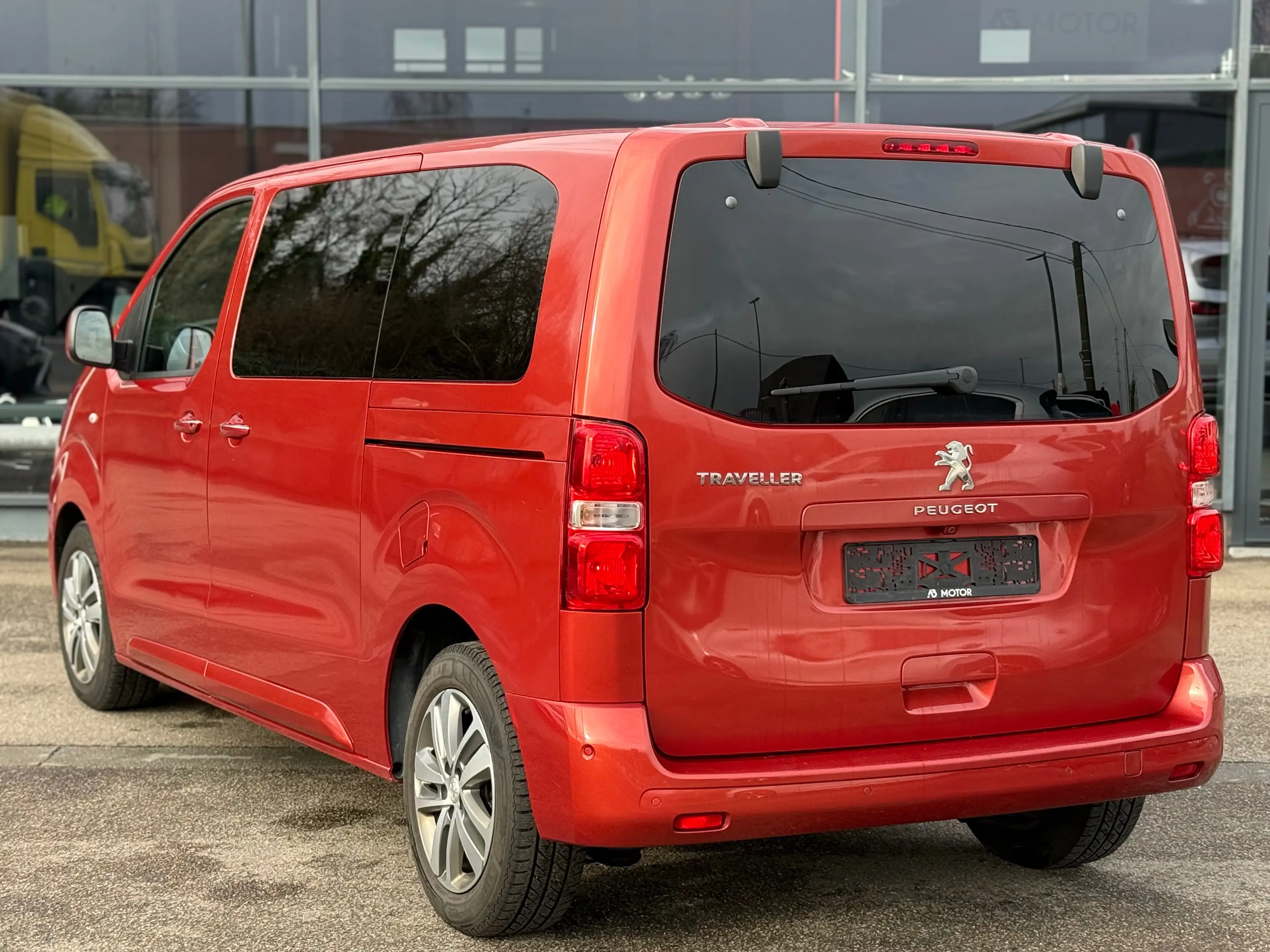 Peugeot Traveller 2.0HDi AUTO 177CV 8 PL PANO ACC HEAD-UP CARPLAY — photo 8