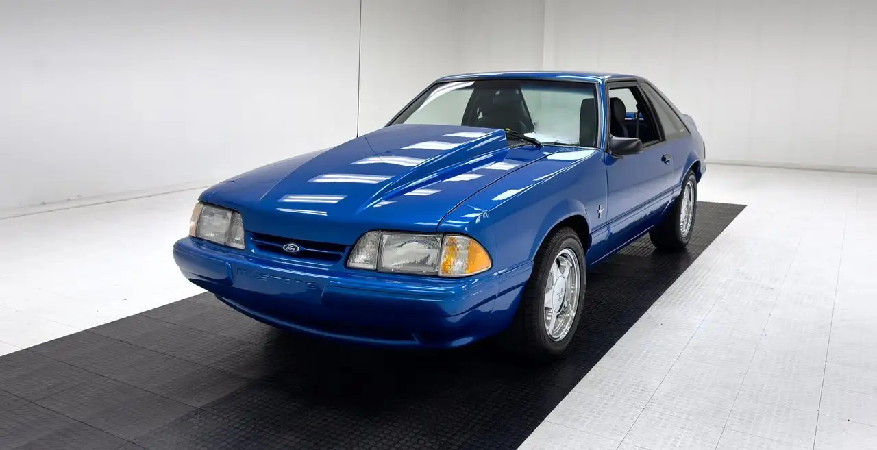 Ford Mustang LX Hatchback, foto 1