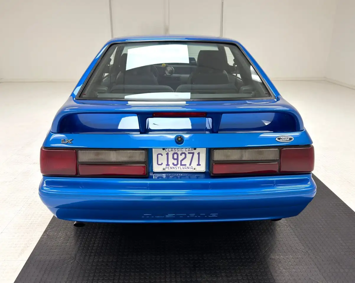 Ford Mustang LX Hatchback, foto 4