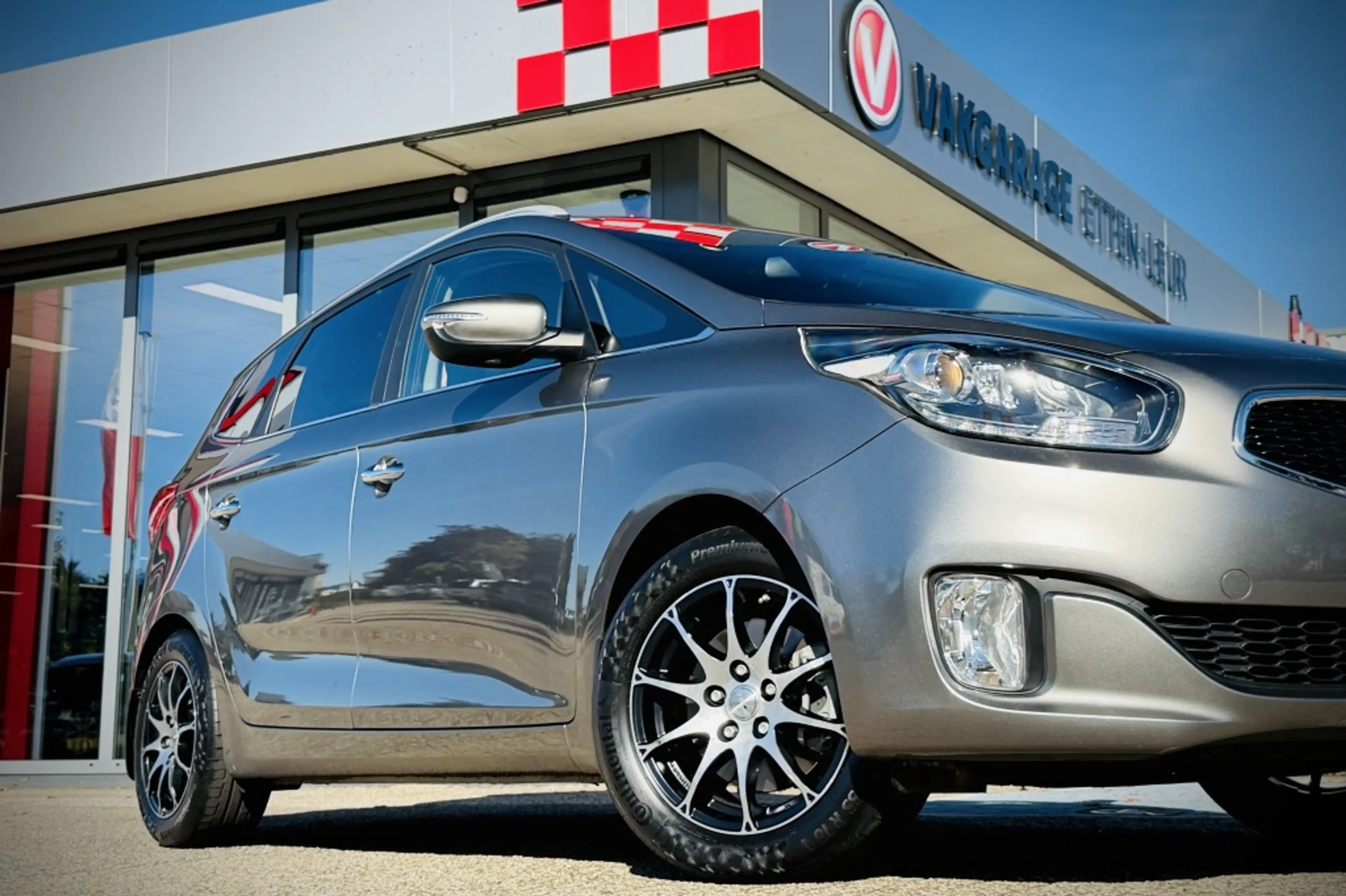 Kia Carens 1.6 GDi ExecutiveLine | TREKHAAK | CAMERA | CLIMA — photo 3