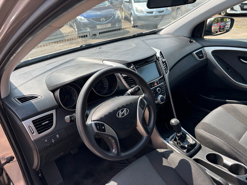 Hyundai i30 blue Trend, Klima, Navi, Kamera, Scheckheft — photo 11
