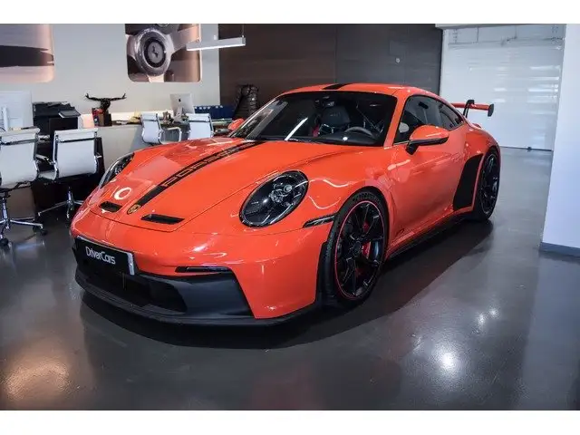 Porsche 911 view 2