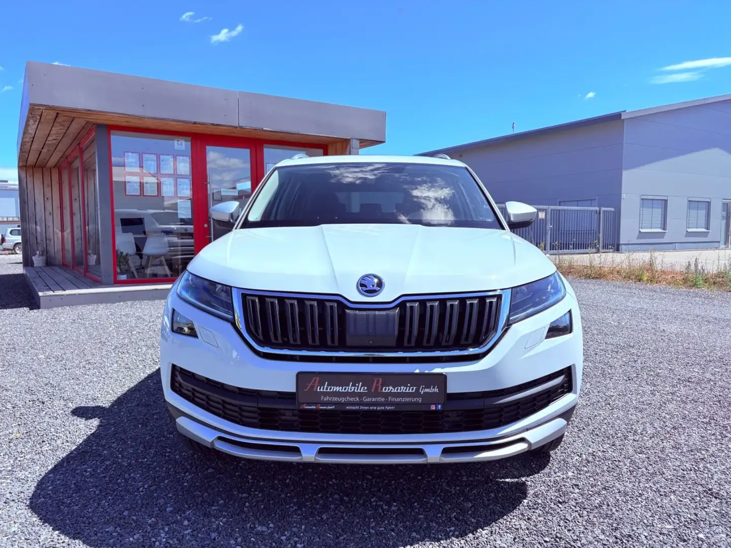 Skoda Kodiaq SCOUT 4x4 Canton AHK DAB 360* Kamera PANO Blanc - 2