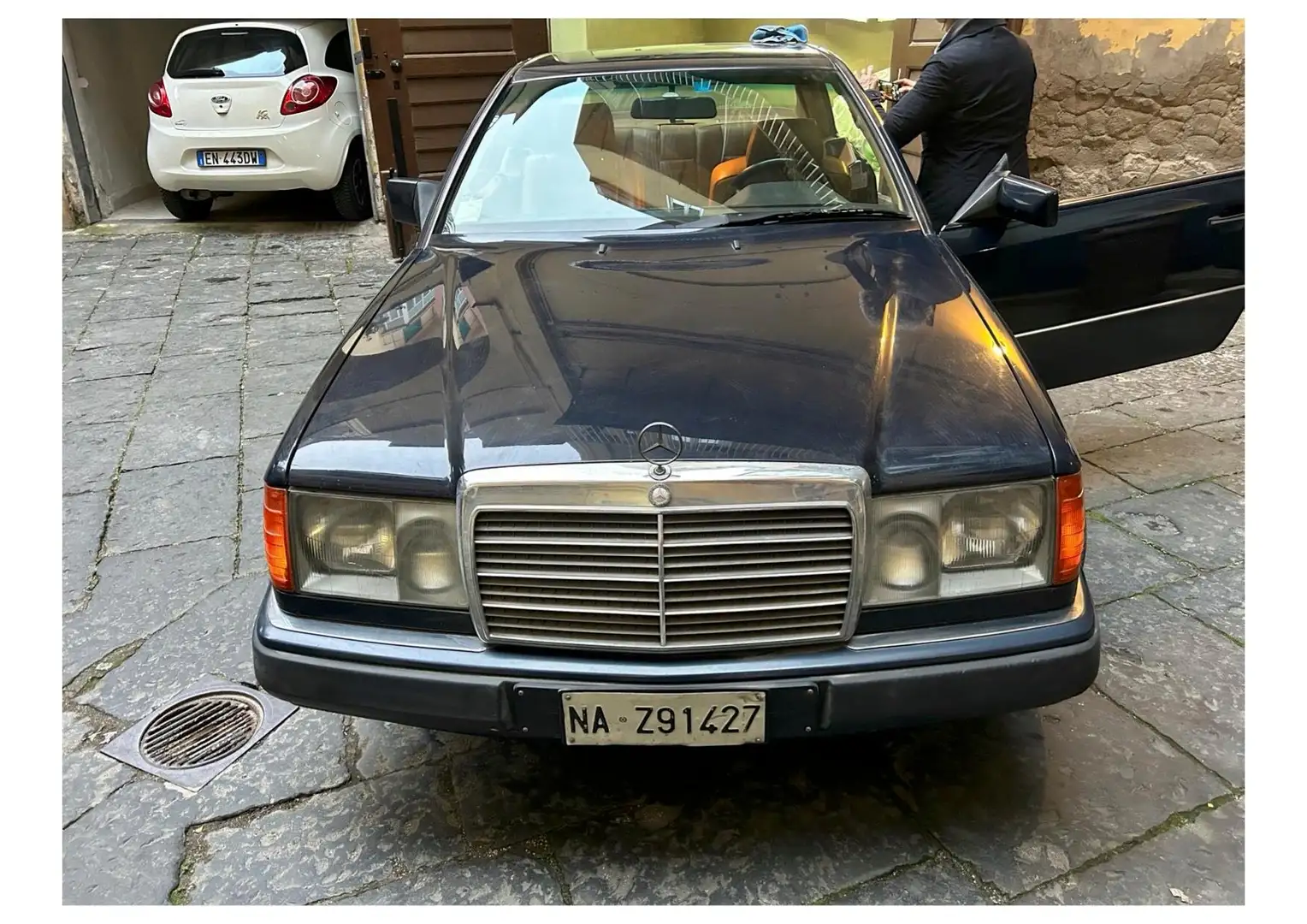 Mercedes-Benz 200 124041 10 200 CE Blauw - 2