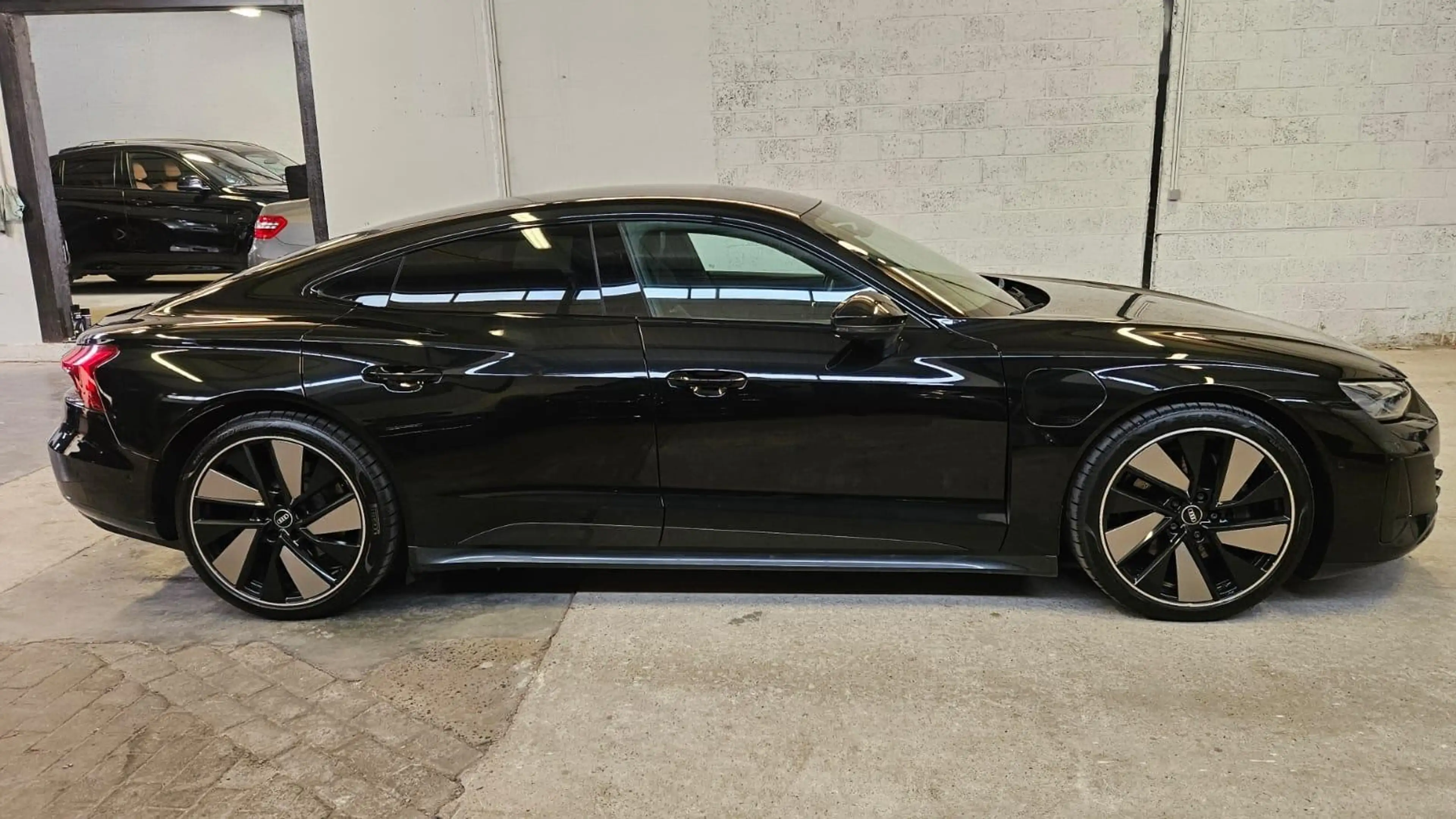 Audi e-tron GT 93.4 kWh 60 Quattro !!!TVA INCL BTW INCL!!! — photo 2