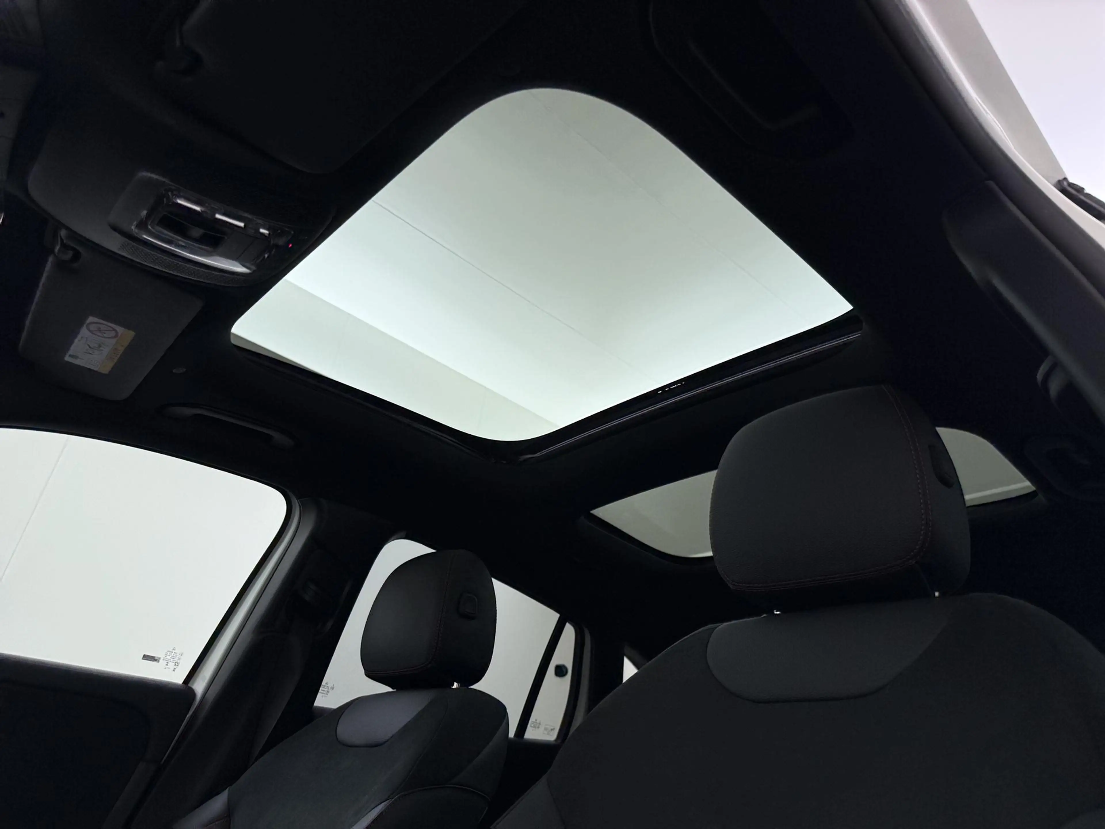 Mercedes-Benz GLA 250 e Business Solution AMG | Trekhaak Wegklapbaar | P — photo 11