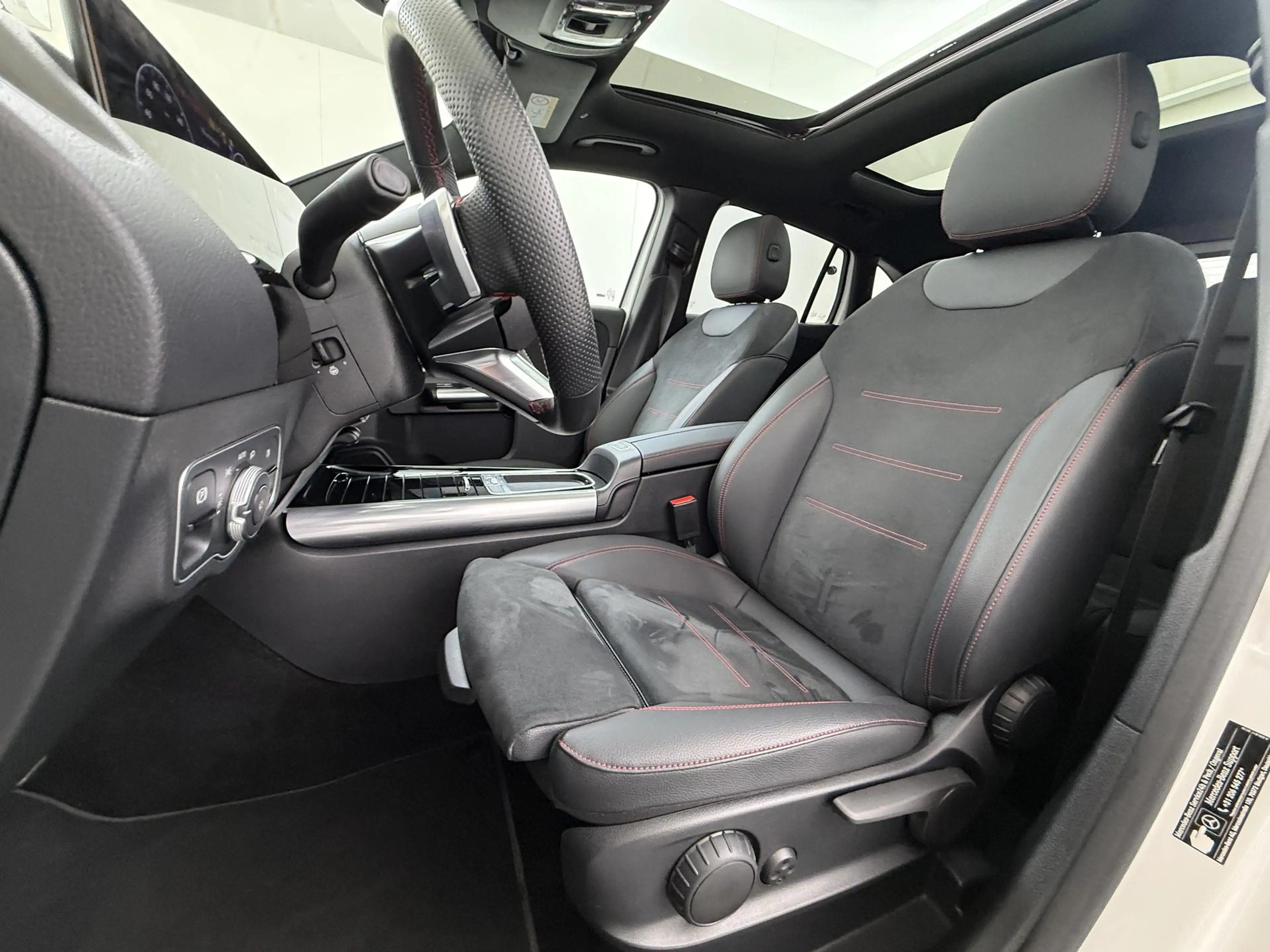 Mercedes-Benz GLA 250 e Business Solution AMG | Trekhaak Wegklapbaar | P — photo 4