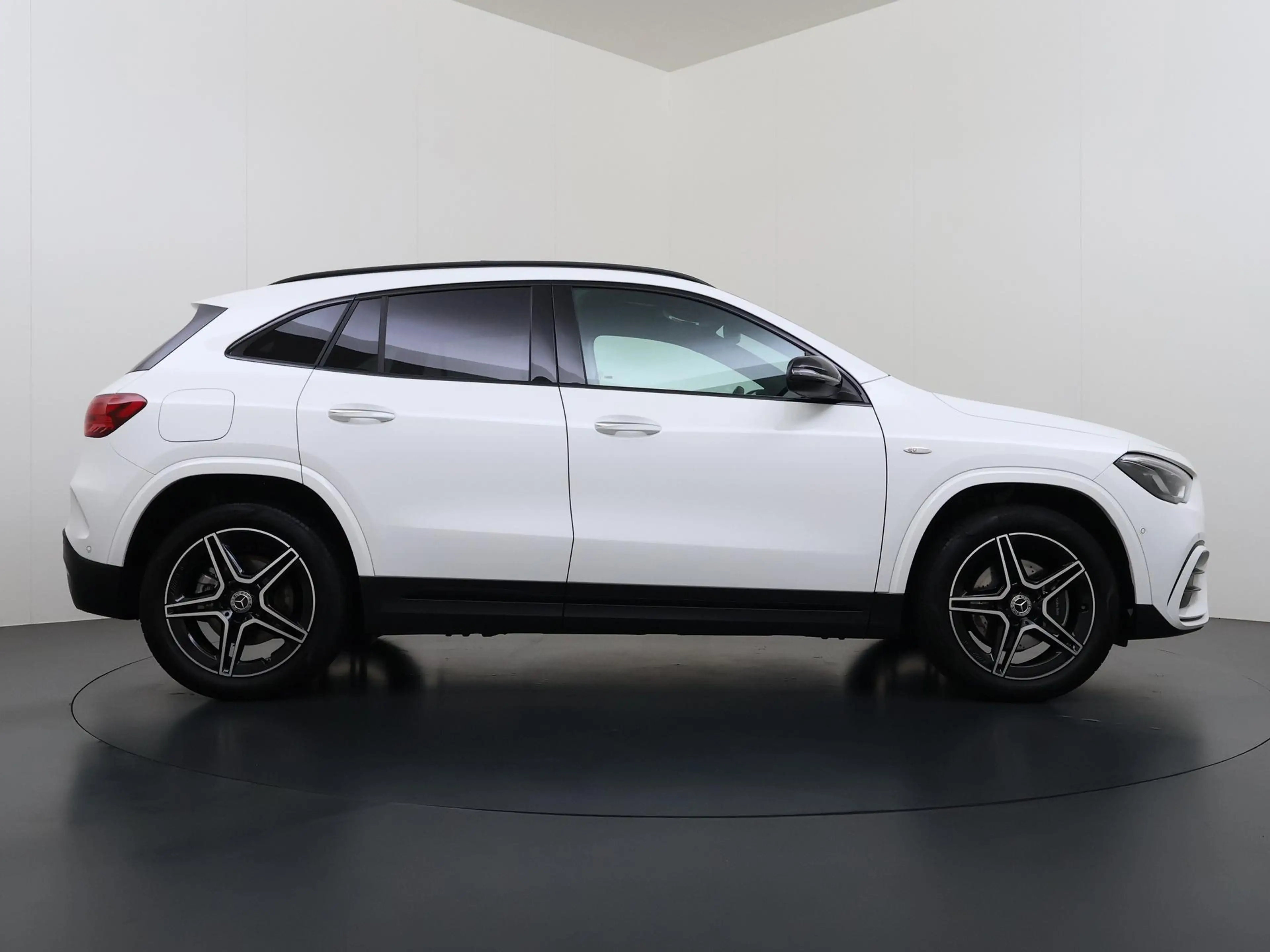 Mercedes-Benz GLA 250 e Business Solution AMG | Trekhaak Wegklapbaar | P — photo 10