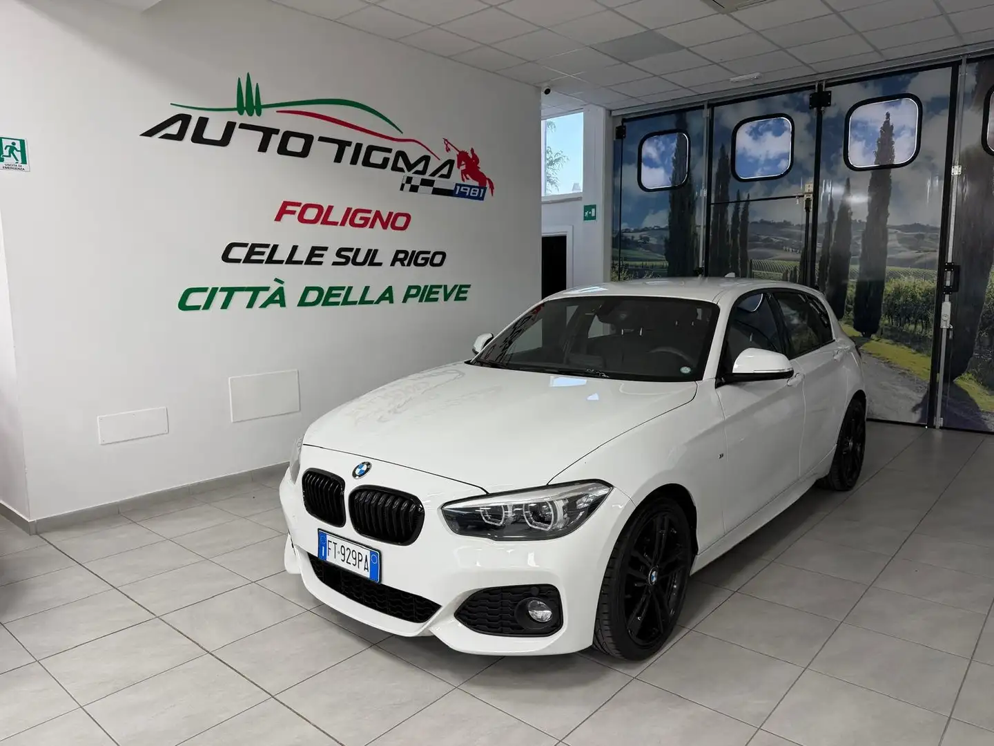 BMW 118 Serie 1 F/20-21 118d Msport 5p auto Wit - 1