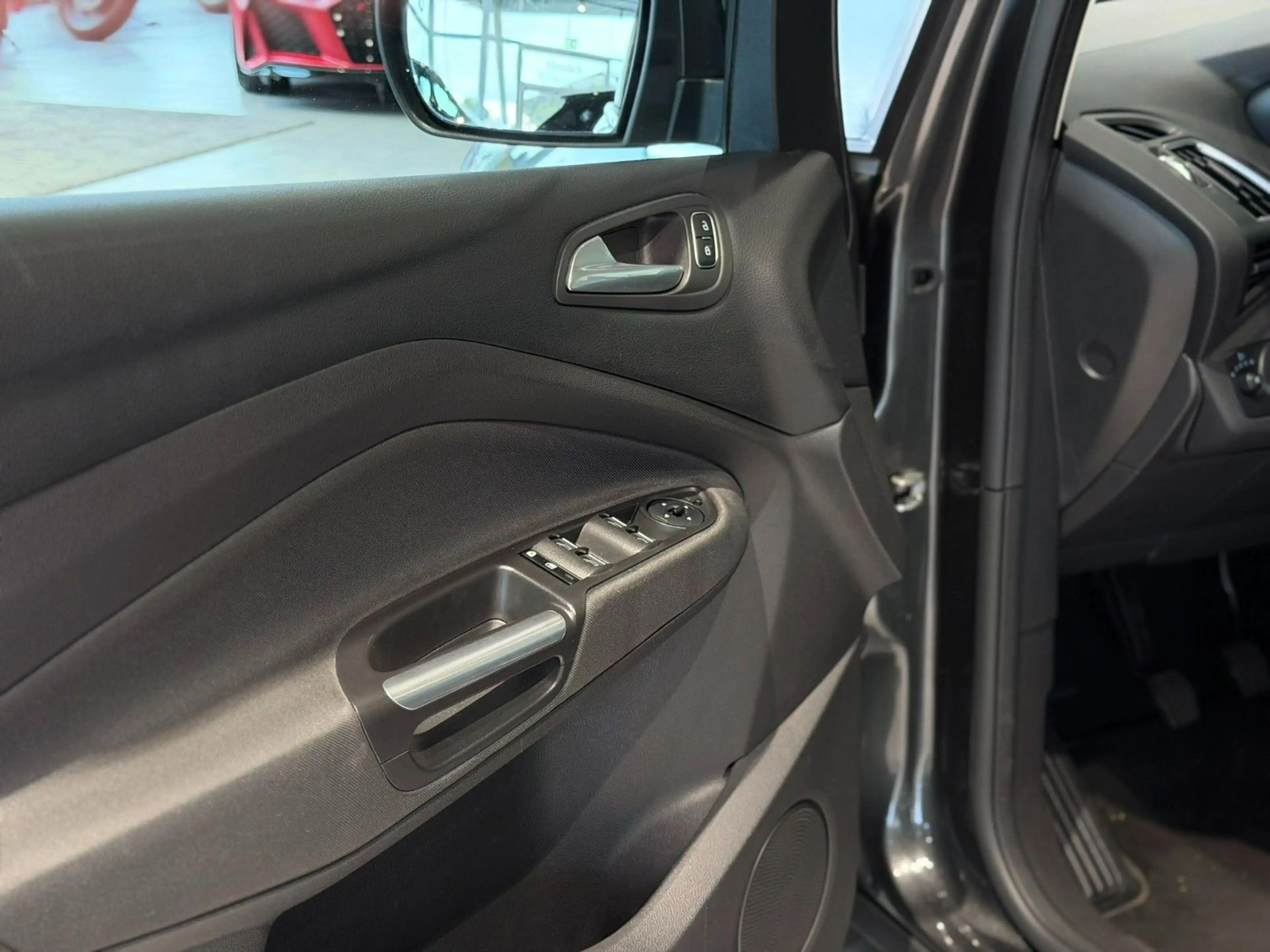 Ford C-Max Titanium *SYNC*SHZ*LHZ*PDC*TEMPO* — photo 11