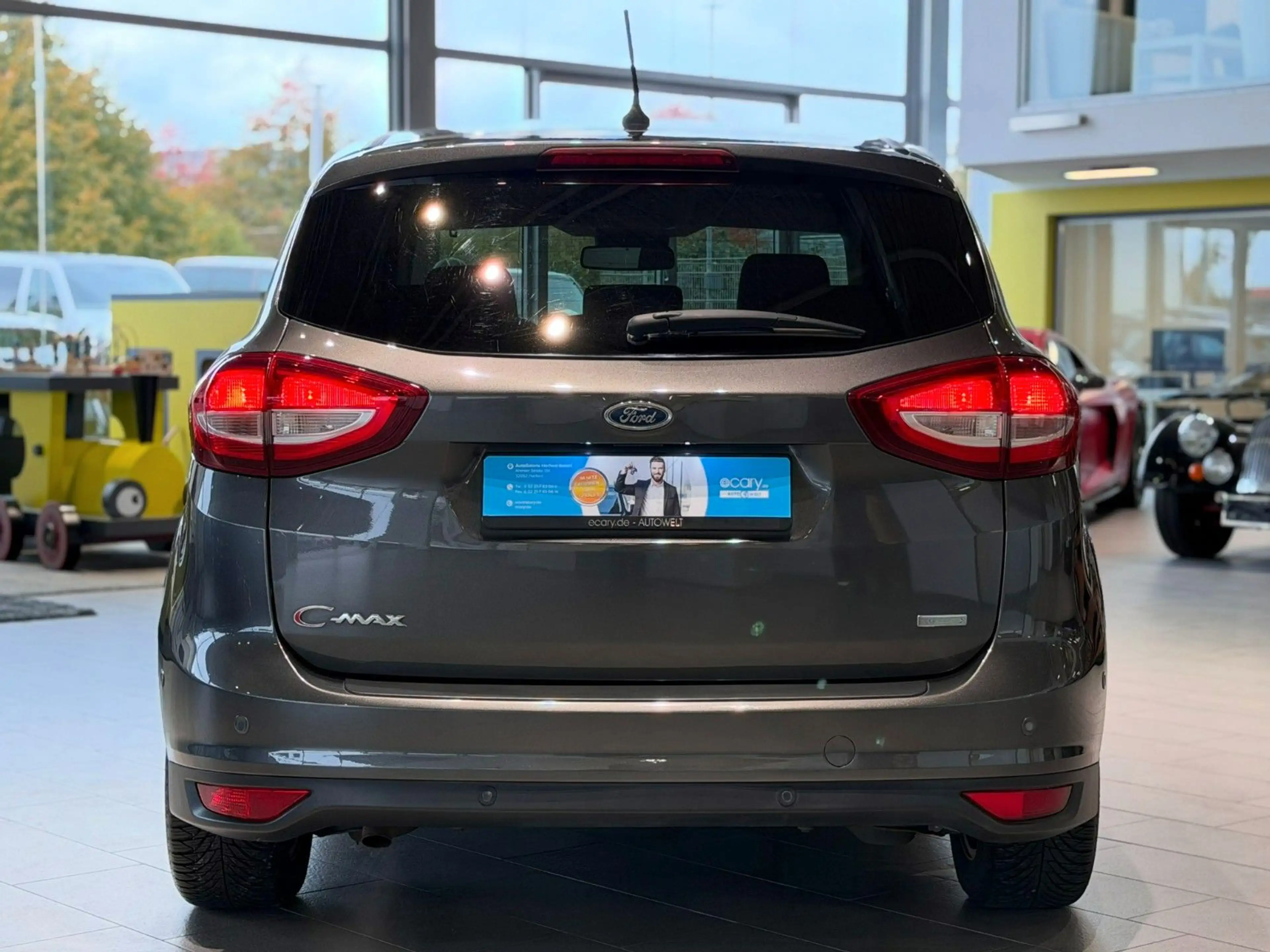 Ford C-Max Titanium *SYNC*SHZ*LHZ*PDC*TEMPO* — photo 8