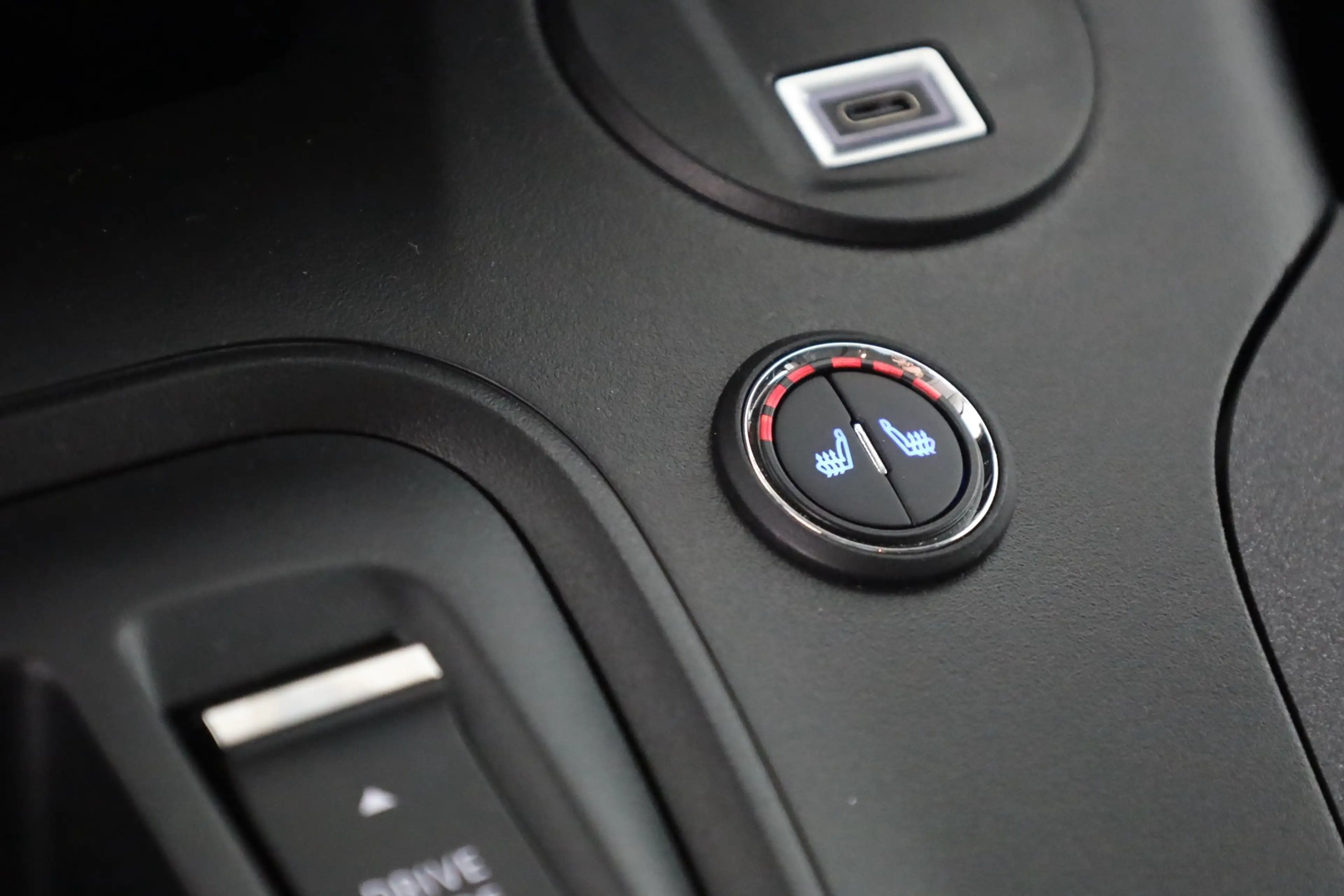 Peugeot Rifter GT 1.5 BlueHDi 130 Aut LED ACC Kamera — photo 14