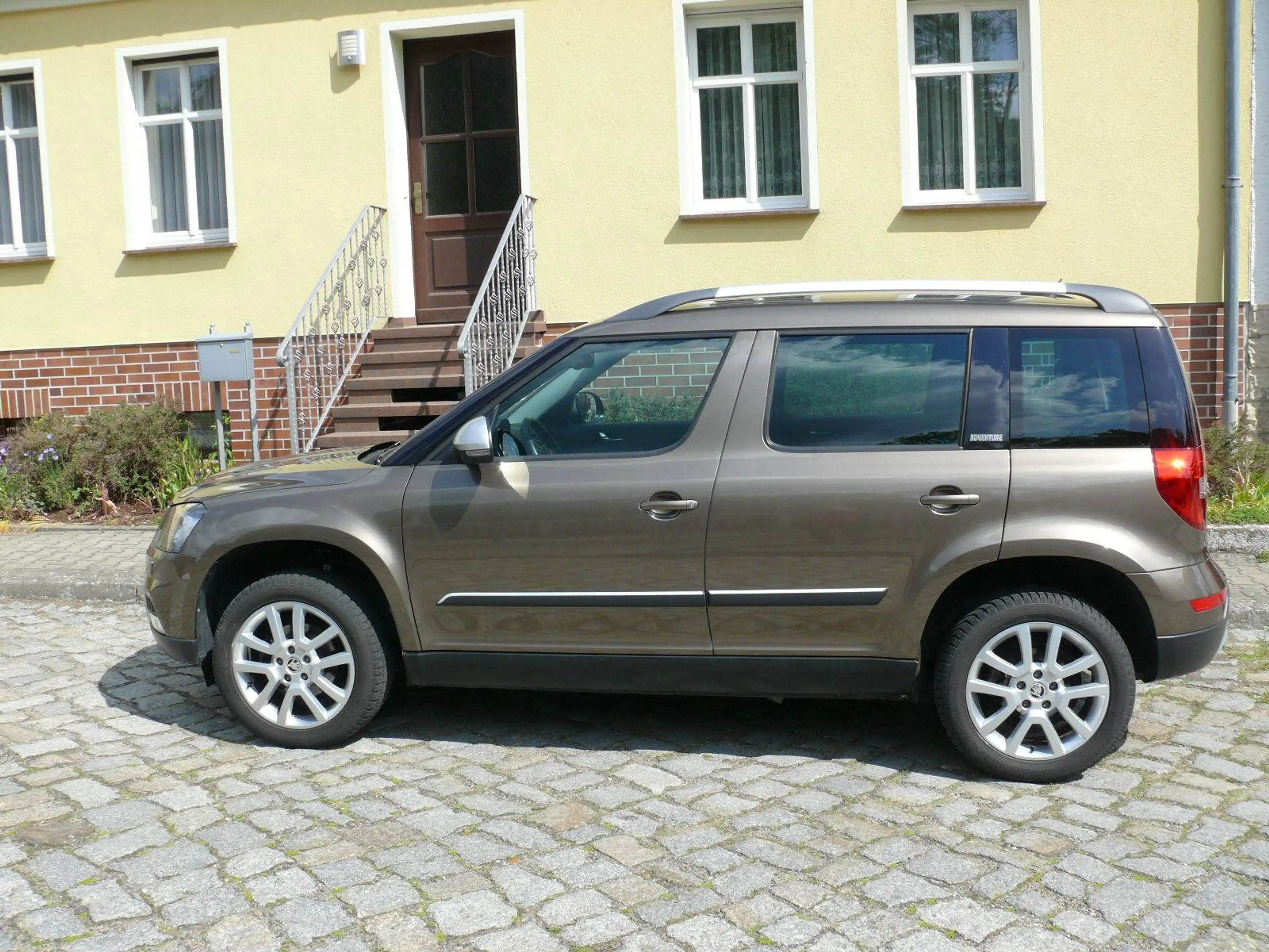 Skoda Yeti Adventure erst 66 TKM Automatic neue AHK Varioflex — photo 3