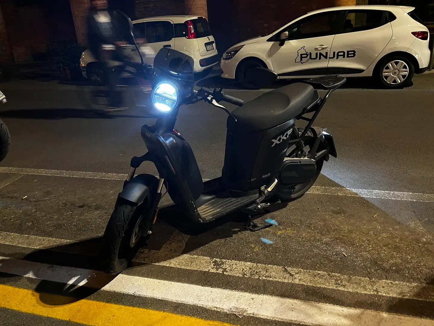 Askoll XKP70 2.8 Чорний - 2