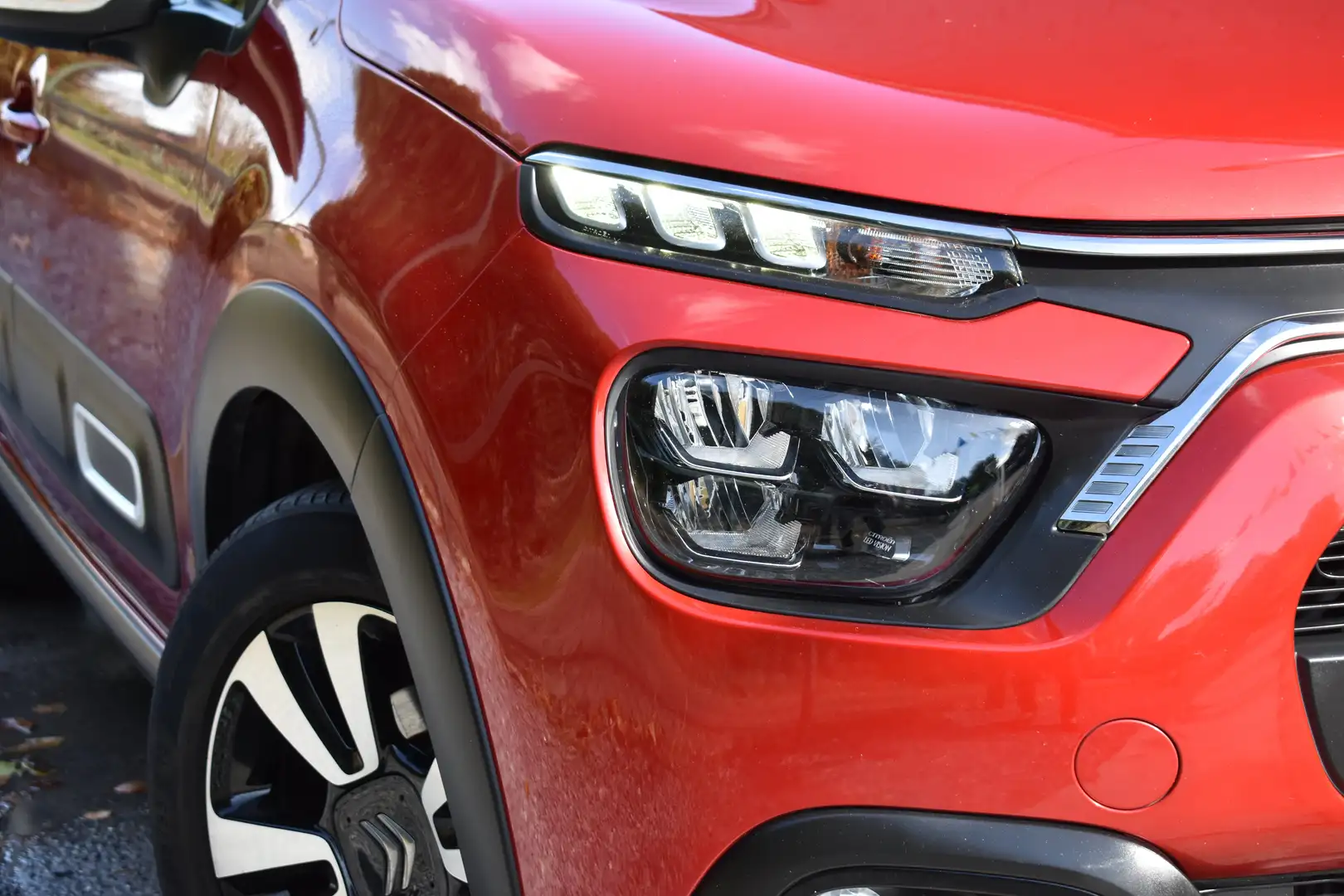 Citroen C3 C3 1.5 BlueHDi Shine S / NAVI / GARANTIE 12 MOIS Rot - 2