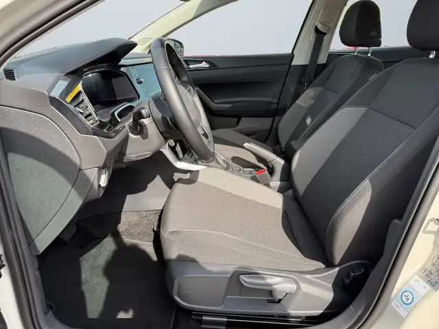 Volkswagen Polo view 7