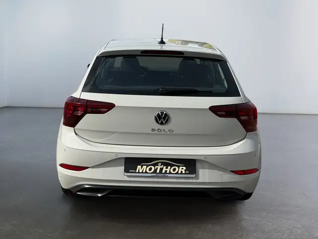 Volkswagen Polo view 5
