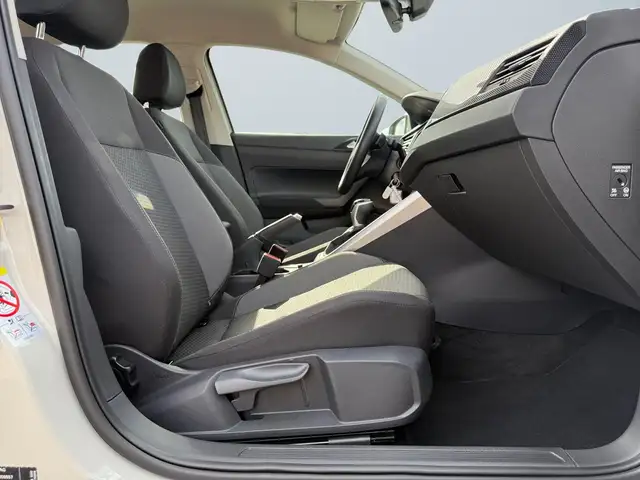 Volkswagen Polo view 10