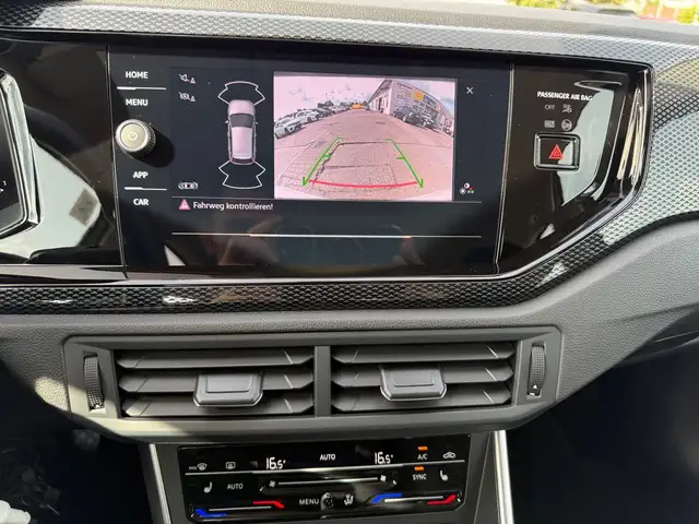 Volkswagen Polo view 13