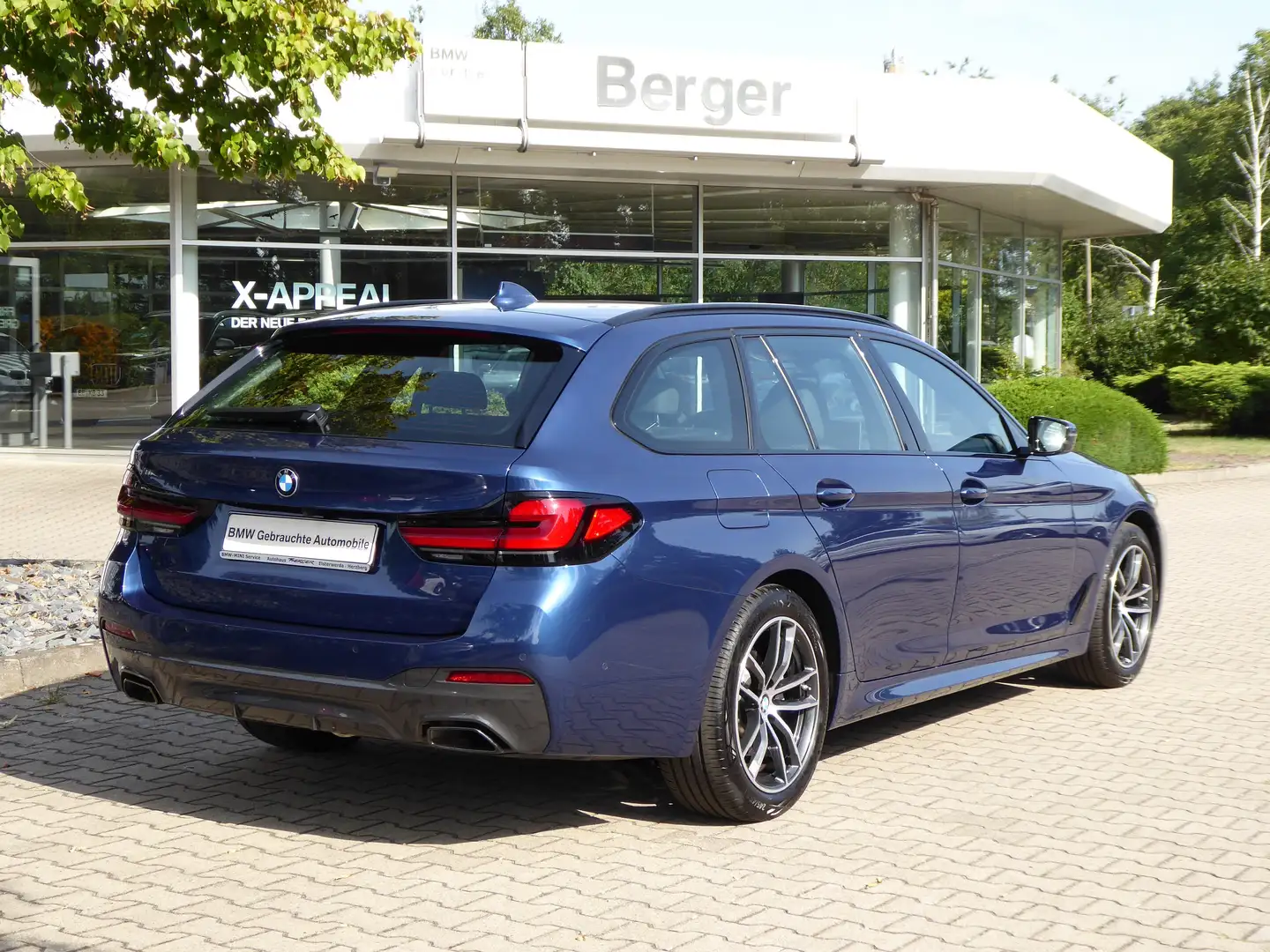 BMW 520 d xDrive M Sport AHK / Panoramad. / Adapt. LED Bleu - 2