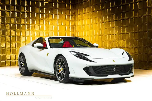 Ferrari 812