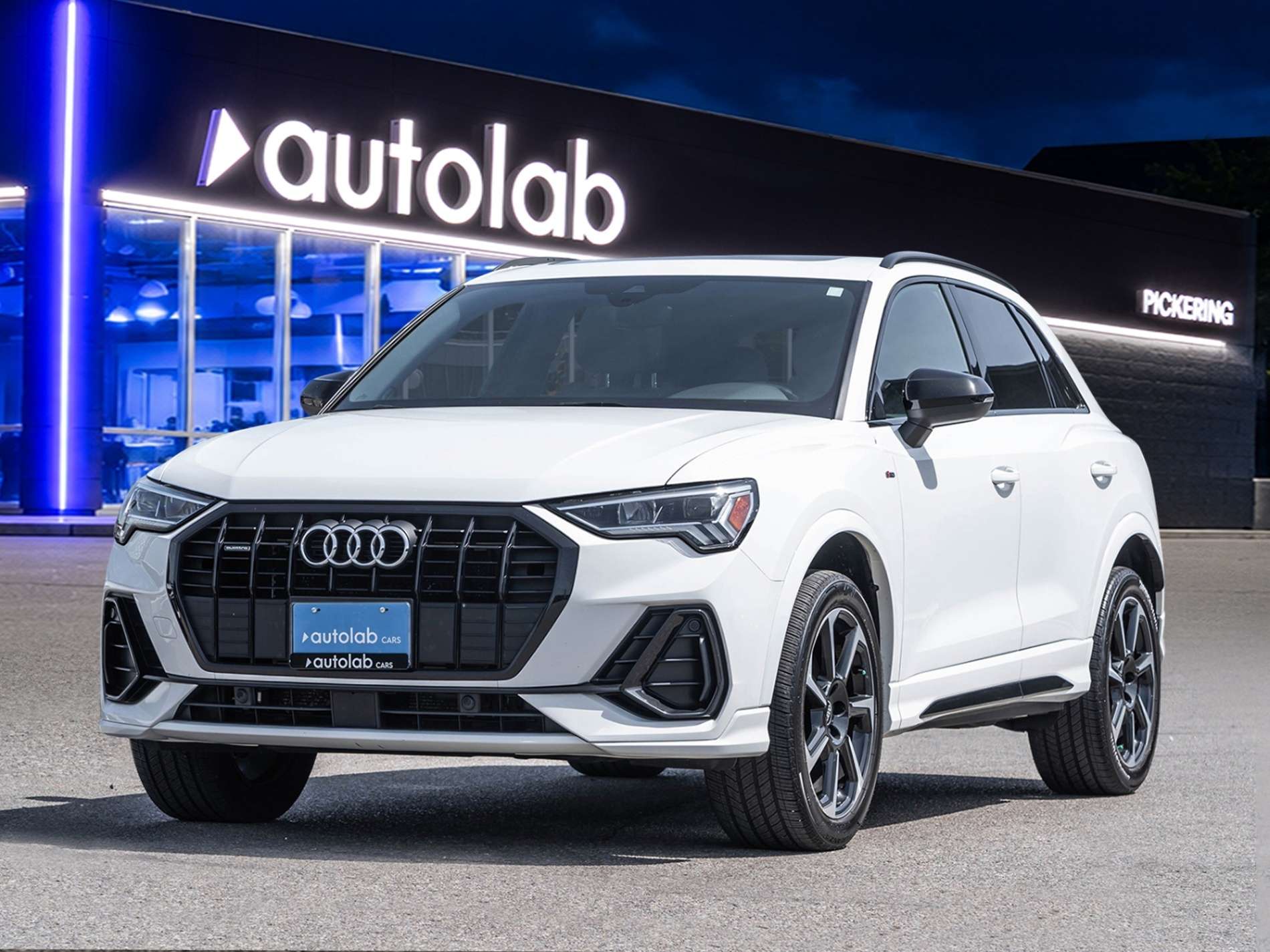 2021 Audi Q3 Progressiv TFSI quattro S-Line | CarPlay | Pano