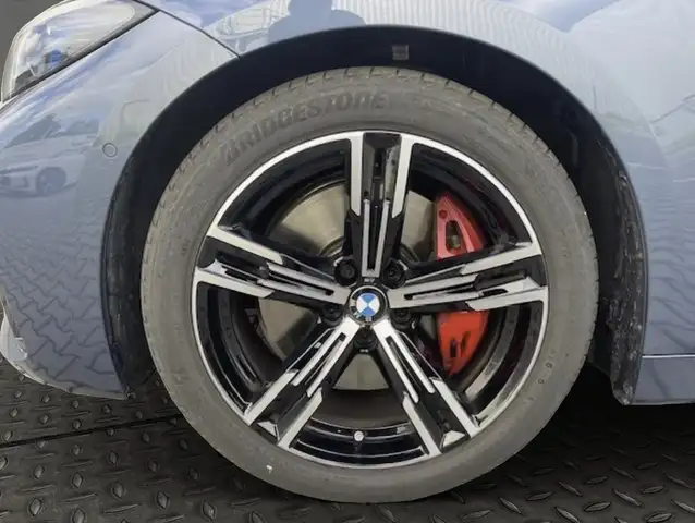 BMW 4 Series view 4