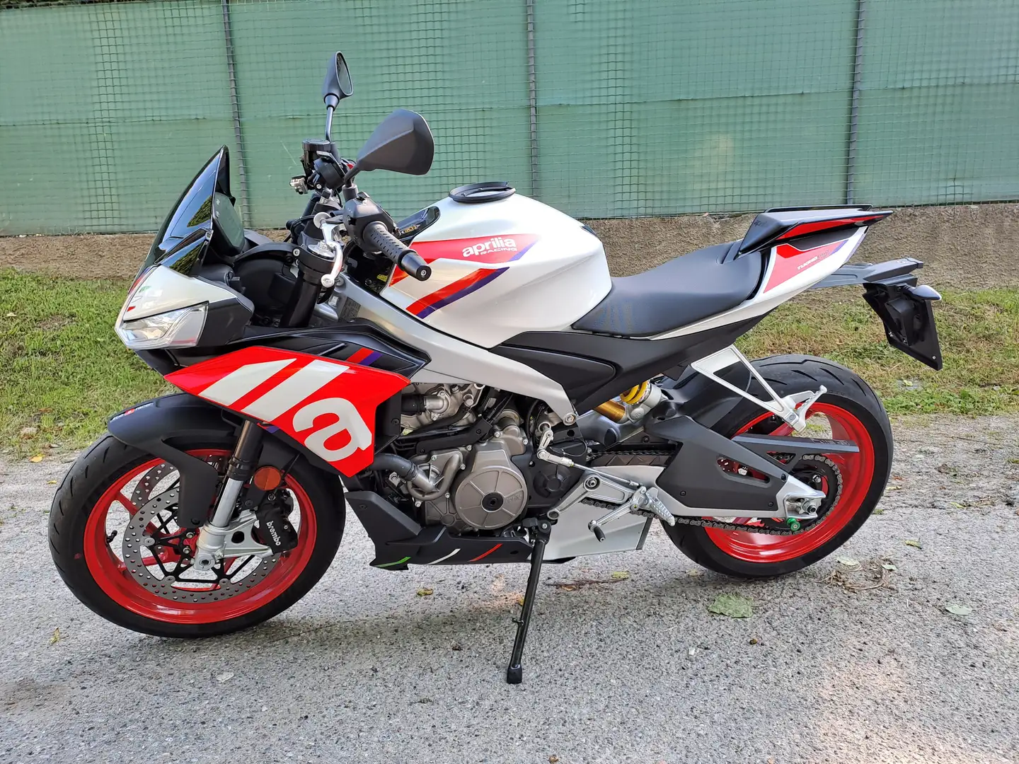 Aprilia Tuono 660 factory Alb - 2
