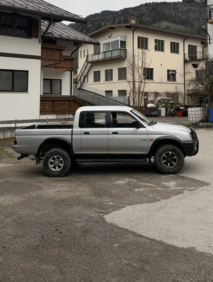 Mitsubishi L200 d.cab 2.5 tdi GL 4wd, foto 2
