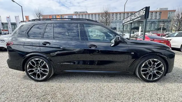 BMW X7 xDrive 40 d M Sport PRO* NEU * 7 SITZER* Ansicht 4