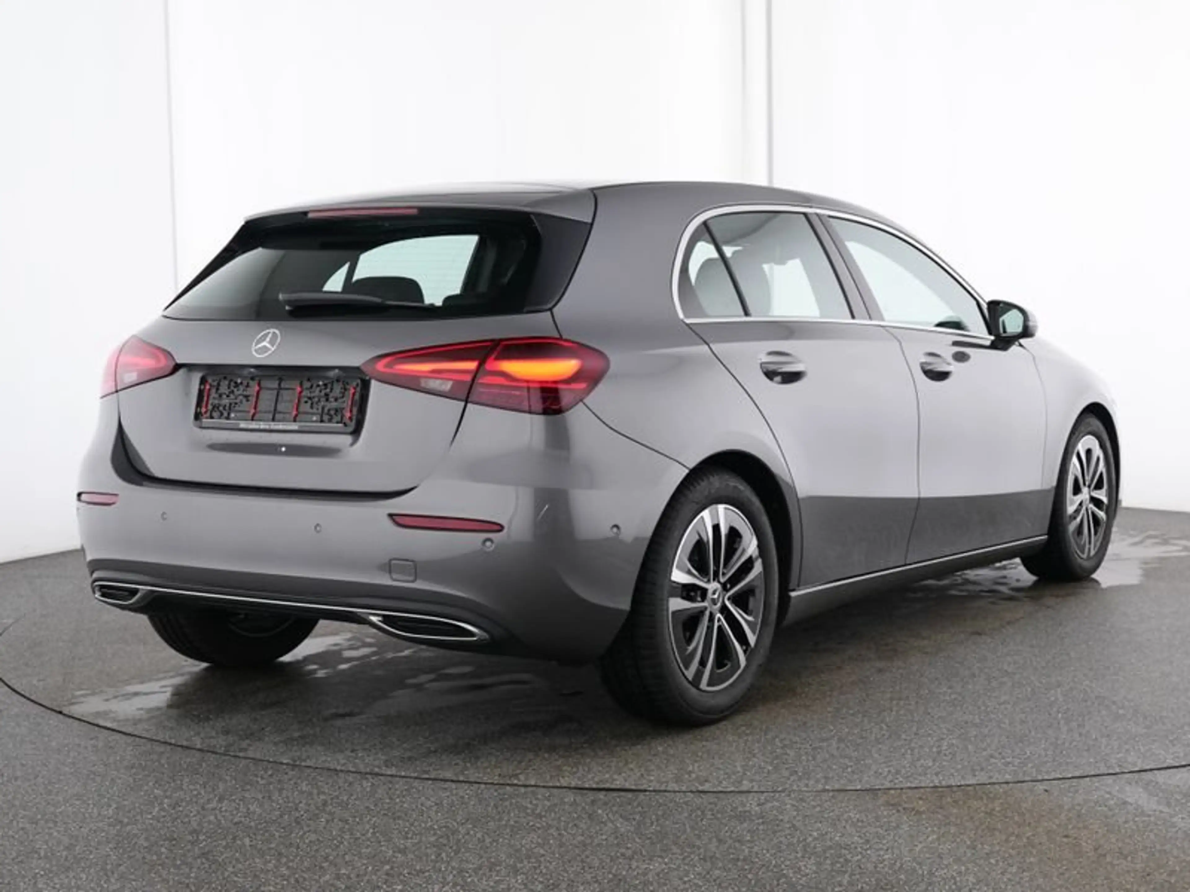 Mercedes-Benz A 200 PROGRESSIVE*FAP*STANDHEIZUNG*DISTRONIC — photo 2