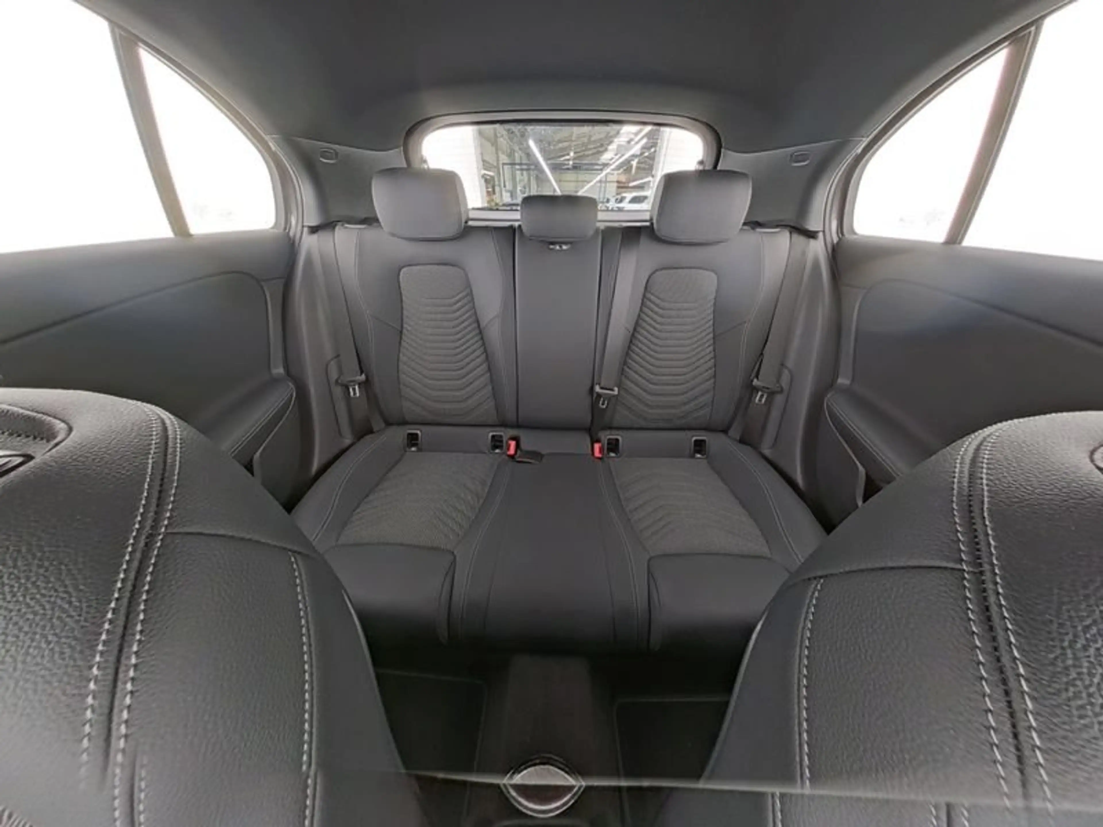 Mercedes-Benz A 200 PROGRESSIVE*FAP*STANDHEIZUNG*DISTRONIC — photo 9