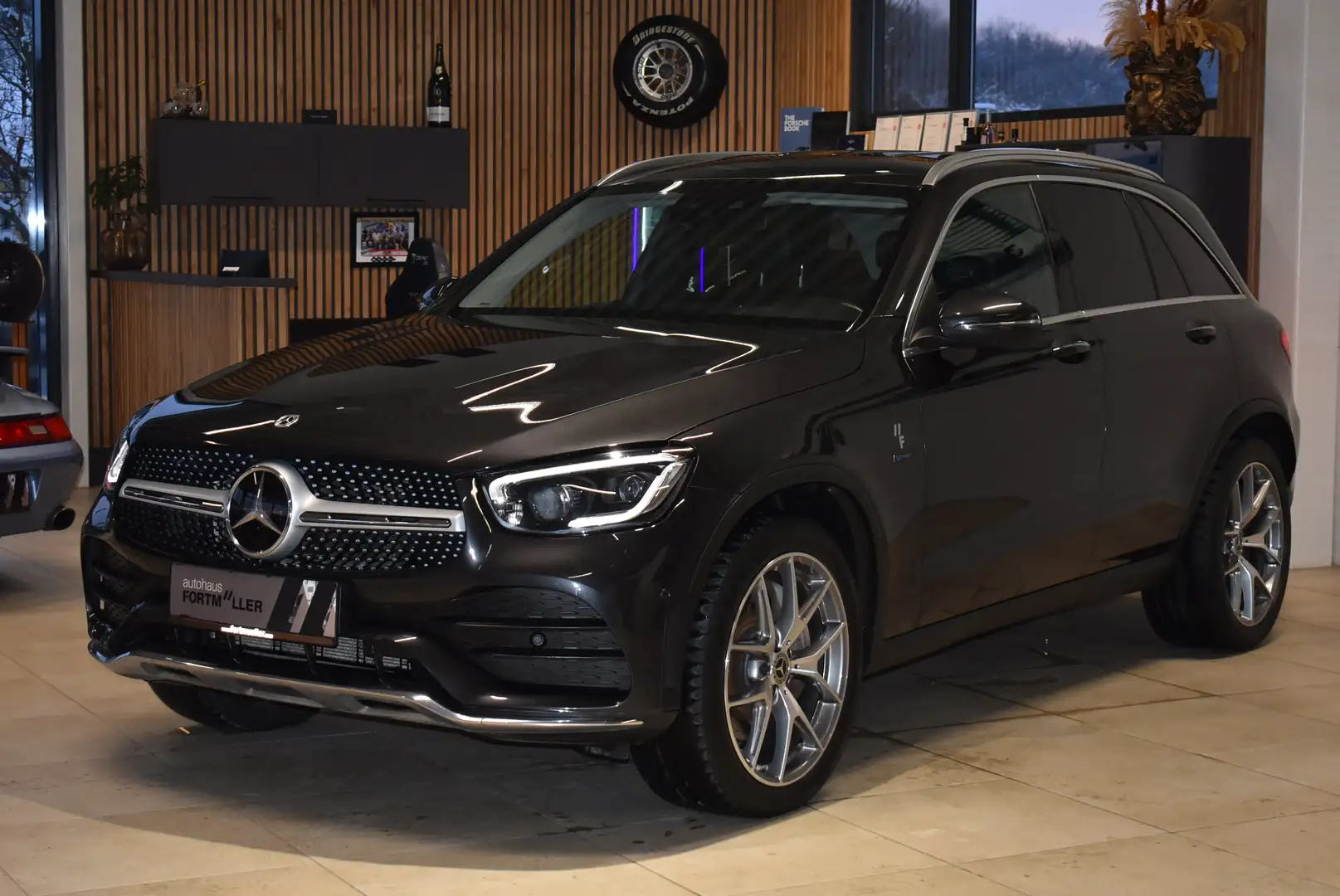 Mercedes-Benz GLC 300 GLC 300 de 4Matic //AMG Sport Grau - 1