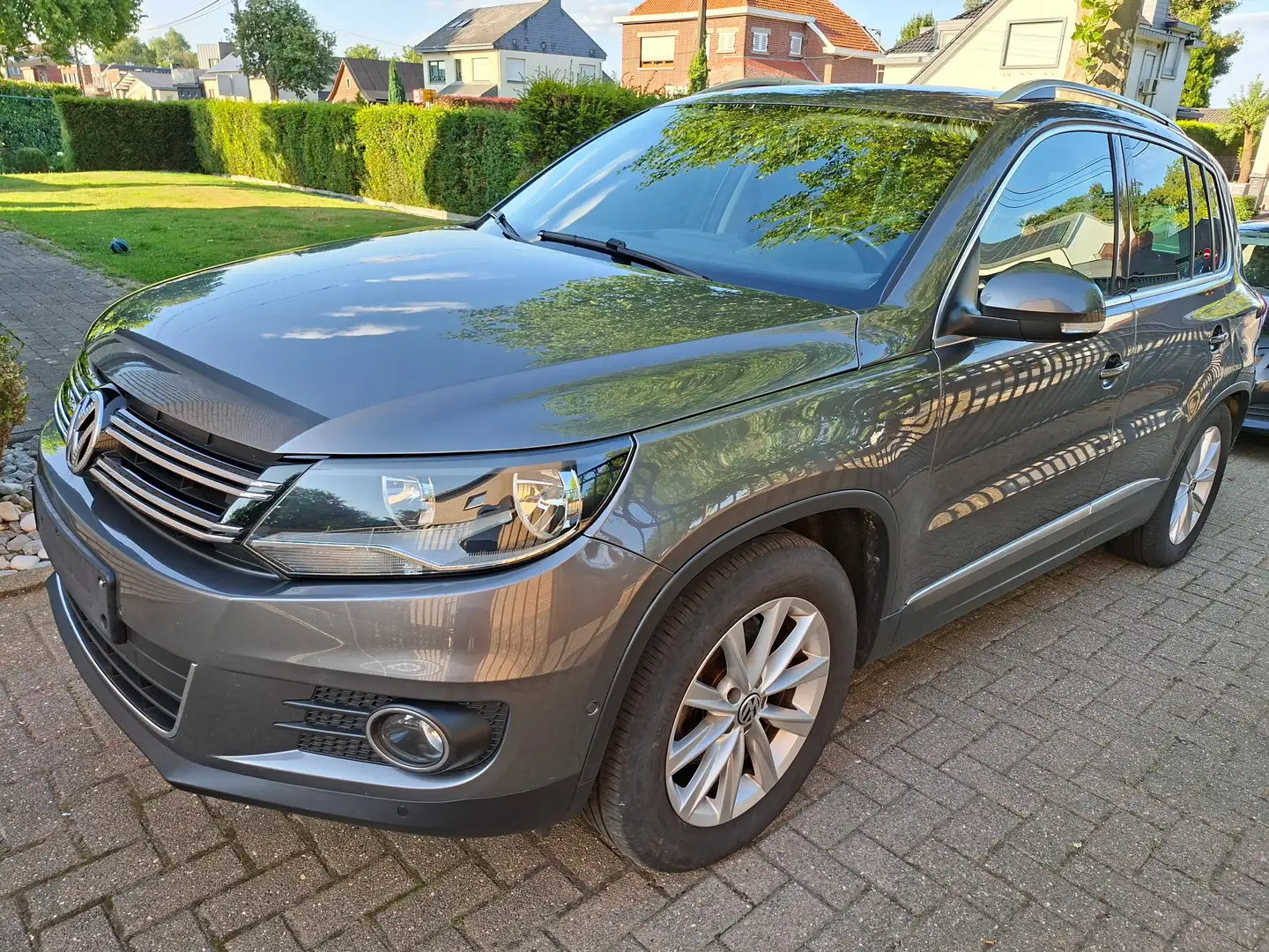 Volkswagen Tiguan Tiguan 2.0 CR TDi SPORT 2015 GPS/Cuir/Clim/TO Pano Gri - 1