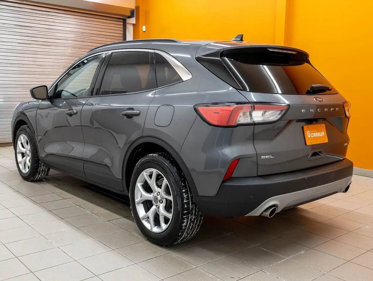 Ford Escape снимка Ford Escape