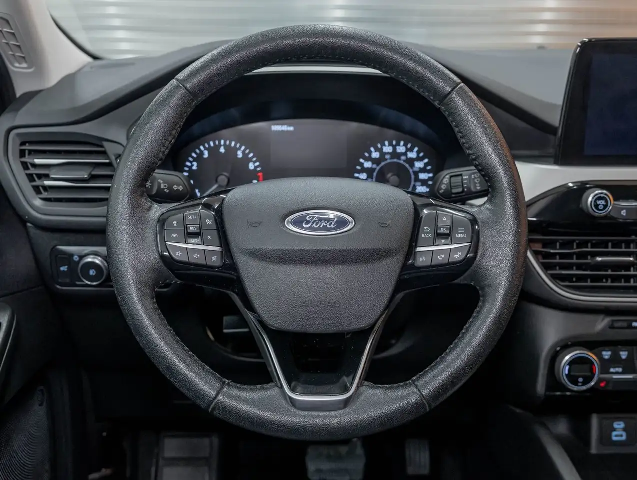 Ford Escape снимка Ford Escape