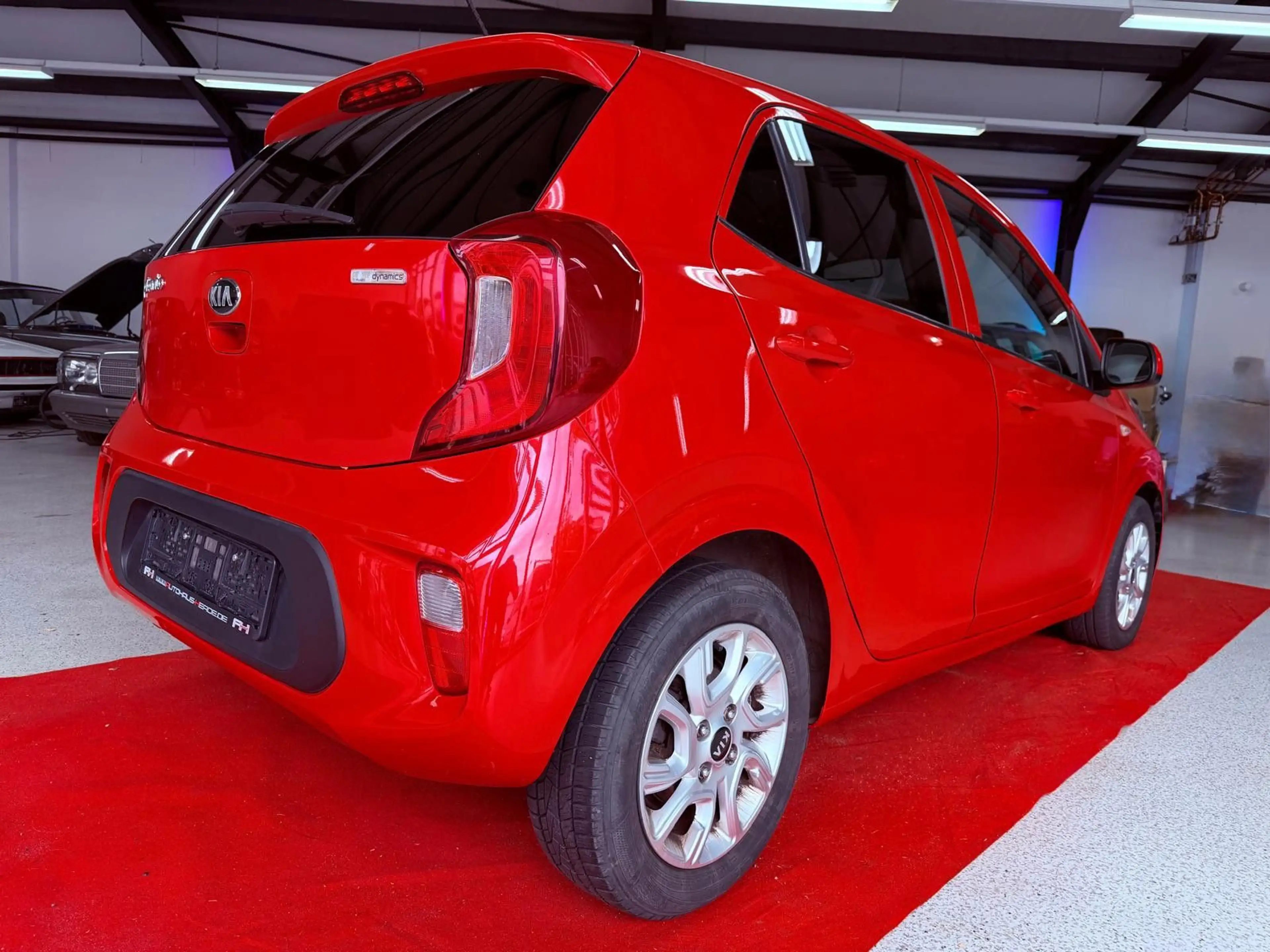 Kia Picanto Dream Team — photo 3