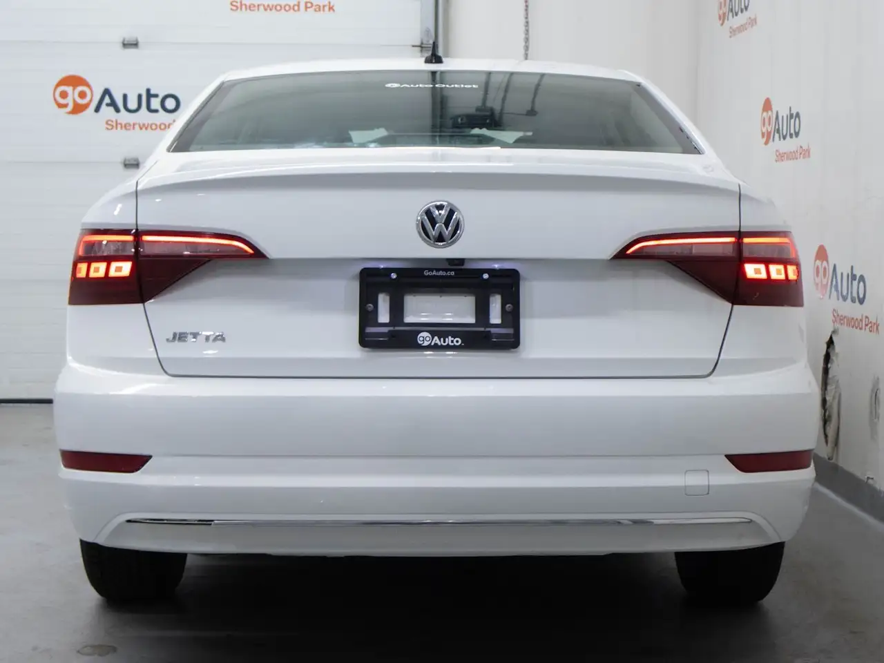 Volkswagen Jetta снимка Volkswagen Jetta